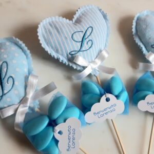 Cuori in pannolenci con iniziale